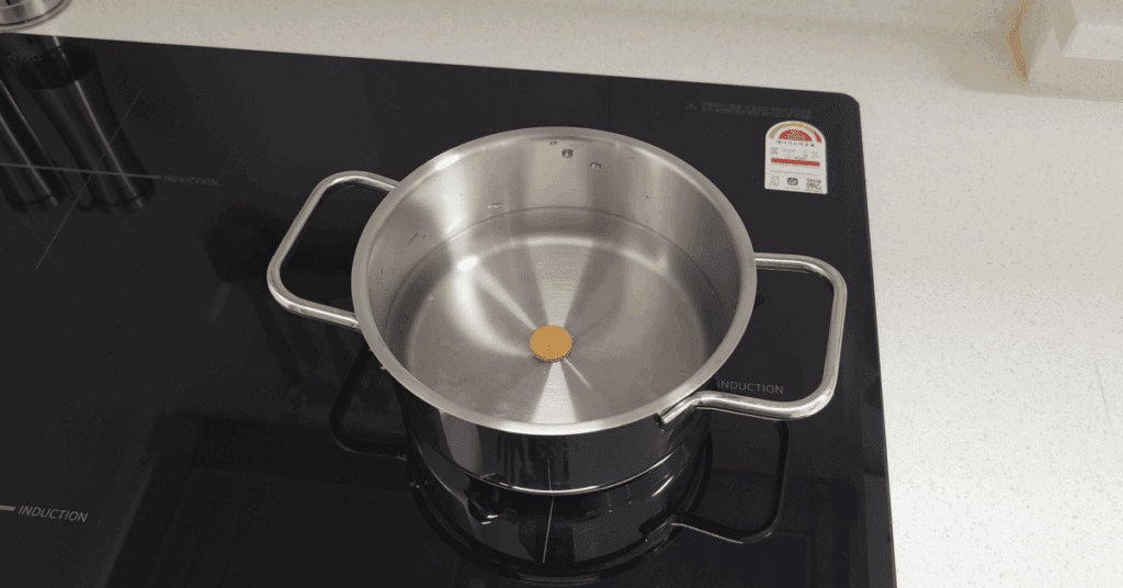 끓는 물에 계란만 올바르게 부으면 5분 완성 중식 계란탕! 간단한 계란 요리의 정석. 치킨스톡·전분 비율과 계란 요리 레시피 핵심 팁, 계란탕 레시피 업그레이드까지 한 번에 정리합니다.