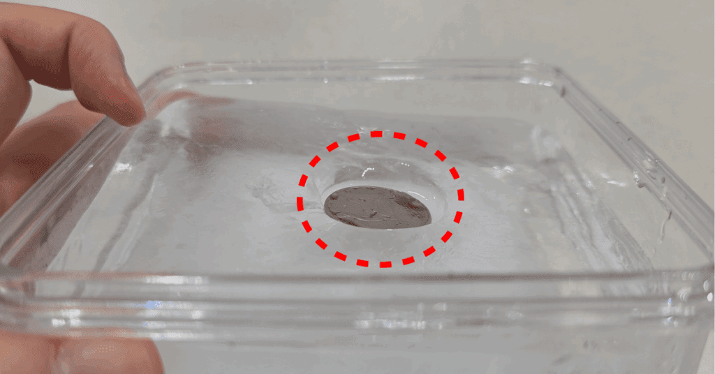 동전 하나로 냉장고 상태를 30초 점검! 냉장고 소음·냉장고 드릴소리 원인과 해결 방법을 소개합니다.