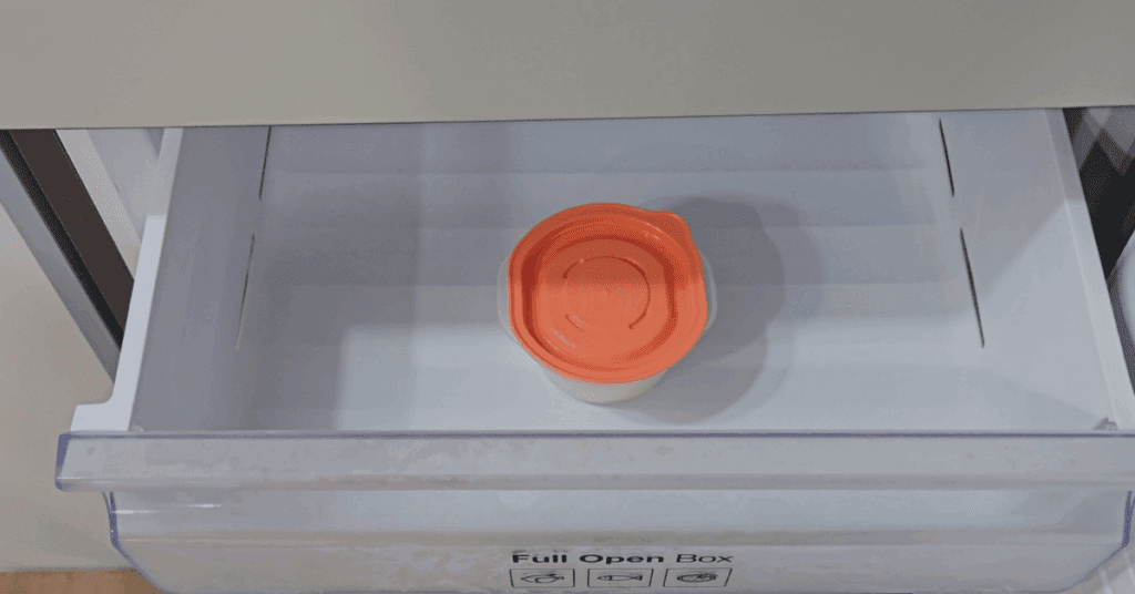 냉동밥 전자레인지 돌릴 때 플라스틱 용기 사용은 미세플라스틱 위험이 있습니다.
냉동밥 용기 선택부터 안전한 유리 보관법까지, 건강을 지키는 냉동밥 보관용기 꿀팁을 확인하세요.