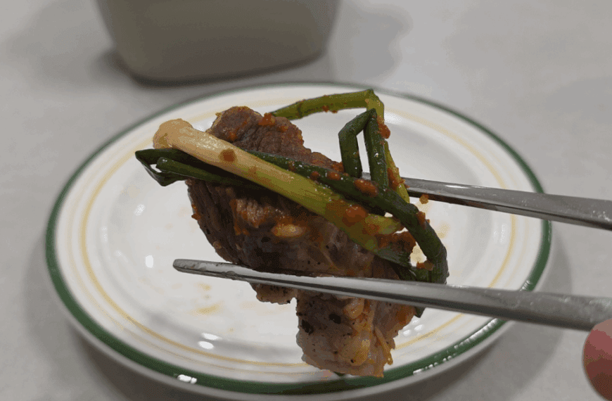 초간단 삼겹살 수육 레시피 공개! 전자레인지로 10분만에 만들 수 있습니다! 4