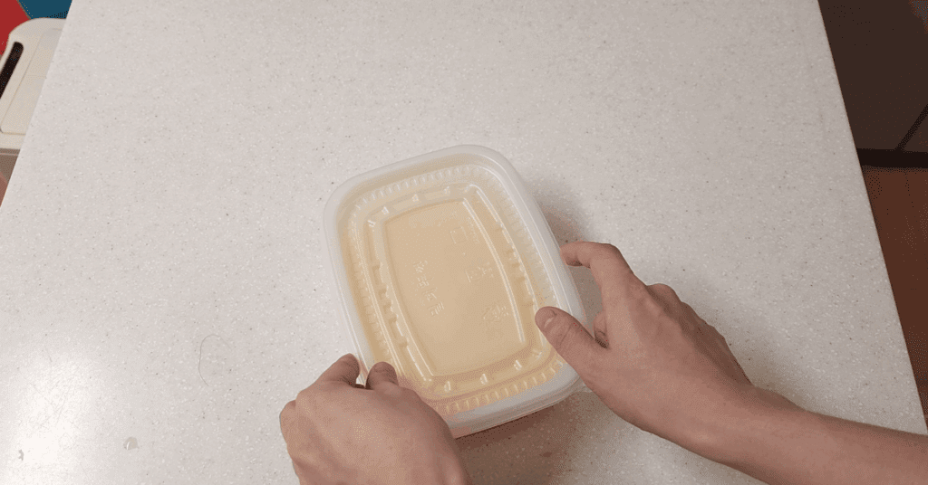 전자레인지 계란찜 레시피로 5분 만에 닭발집보다 더 부드러운 푸딩 계란찜 완성! 전자레인지 요리 초보도 쉽게 따라 할 수 있는 전자레인지 계란찜 하는법을 소개합니다.