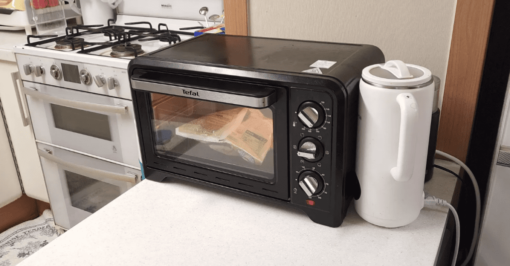 지금 전국에서 화제인 고향만두 레시피 1위를 소개합니다. 불 없이 전자레인지로 3분 만에 완성하는 초간단 만두 요리 비법을 확인하세요. 