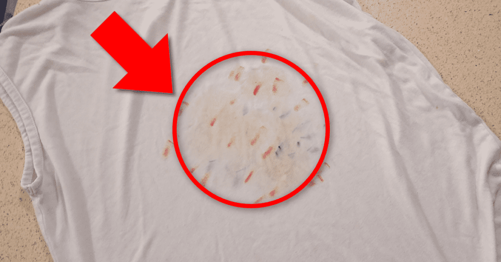 이 세탁 꿀팁 하나면 세상 어떤 얼룩도 모두 제거합니다. 오히려 세제를 써서 안 지워졌던 거였네요. 2